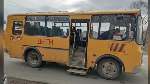 Школьный автобус с детьми попал в ДТП в Уфе