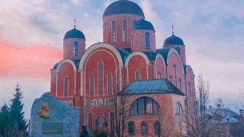 Вооруженные люди напали на собор канонической УПЦ в Борисполе