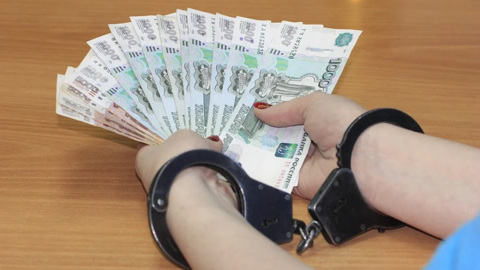 В Крыму директор МУПа ответит за превышение полномочий