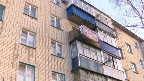 Жительница Удмуртии выкинула из окна новорожденного сына