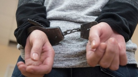 В Чувашии пьяный мужчина дважды пытался задушить отца