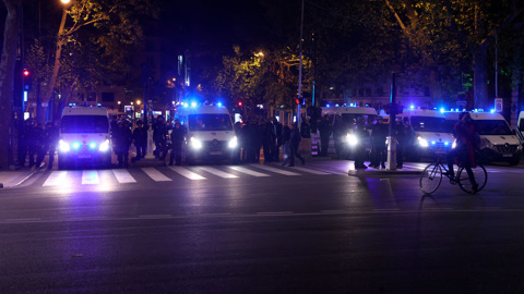 В Париже полиция обстреляла автомобиль с людьми, два человека погибли