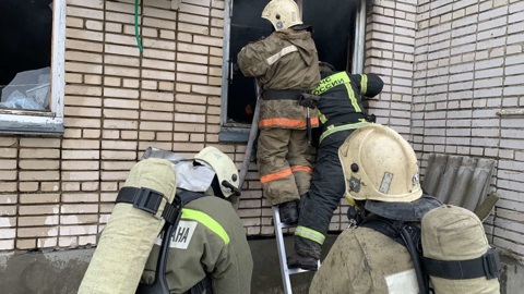 Жильцов дома во Владимирской области эвакуировали из-за пожара