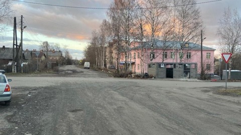 Сбившего школьницу водителя ищут в Петрозаводске