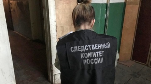 В Твери мужчина пытался убить 3 приятелей