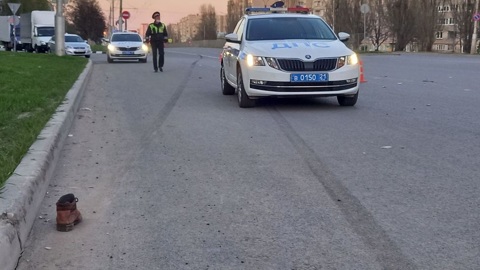 Машина насмерть сбила мужчину, выбежавшего на дорогу в Чебоксарах