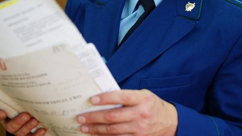 200 часов работ получил севастополец за удар пенсионера из-за буквы Z
