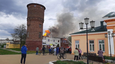 В Брянской области случился пожар в ТЦ