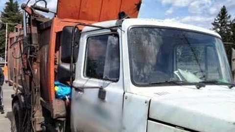 53-летняя женщина погибла под колесами мусоровоза в Тамбовской области