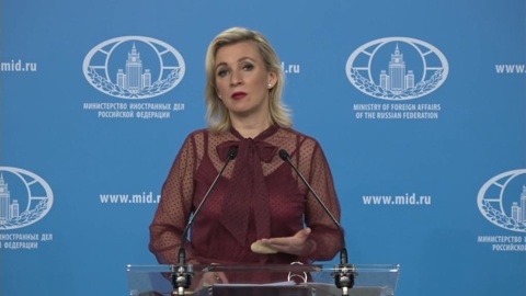 Захарова: либеральная диктатура США пытается помешать работе СМИ РФ