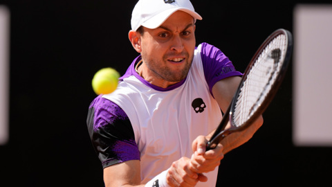 Карацев вылетел с Roland Garros. Проиграл 154-й ракетке мира