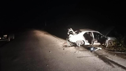На Сахалине автомобиль вылетел в кювет, пострадали пять человек
