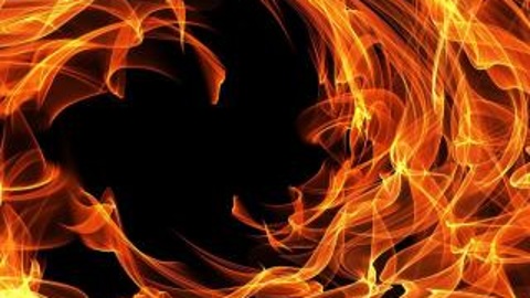 В Челябинске при пожаре в кафе пострадали два человека