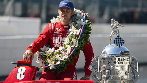 Экс-пилот "Формулы-1" Эрикссон победил на Indy-500