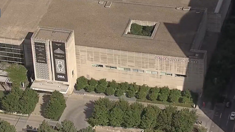 В США хулиган разбил музейные экспонаты стоимостью 5 миллионов долларов