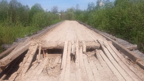 По факту обрушения моста в вологодской деревне пройдет прокурорская проверка