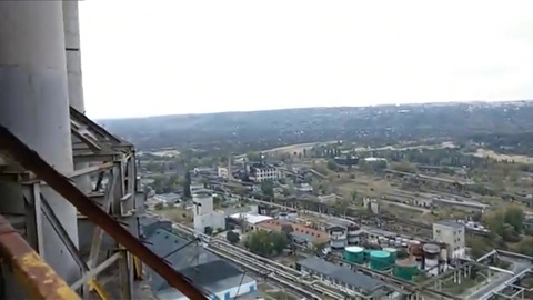 Националисты, засевшие на "Азоте", выпустили около 30 заложников