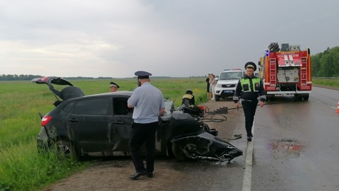 Ребенок и двое взрослых погибли в ДТП под Каменск-Уральским