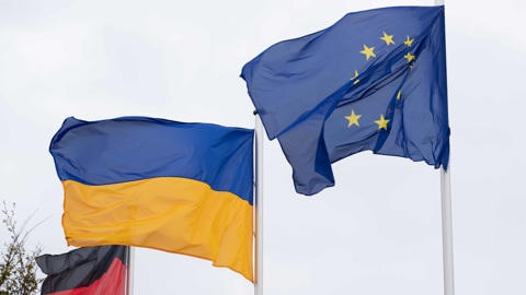 Еврокомиссия озвучит позицию по статусу Украины как кандидата в ЕС