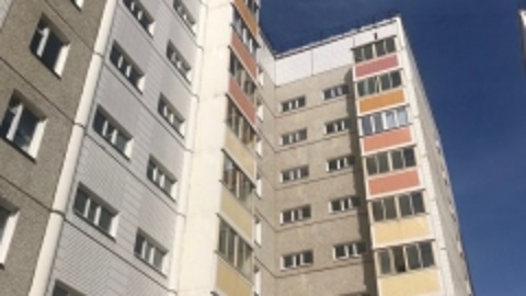 В Красноярске двухлетний мальчик упал с шестого этажа и выжил