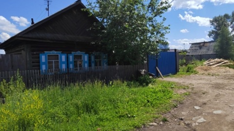 Под Красноярском мужчина облил подругу спиртом и поджег