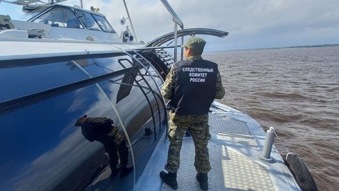 Семь человек пострадали в ЧП с теплоходом в Якутии
