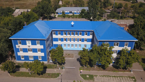 ВСУ выгнали пациентов и рожениц из больниц и сделали в зданиях казармы