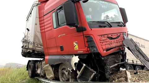 Возвращавшаяся с отдыха семья погибла в ДТП в Кузбассе