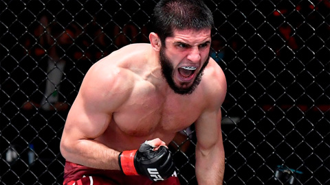 Махачев не смог лишить Волкановски лидерства в рейтинге UFC