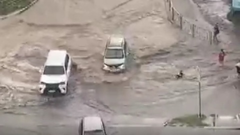Унесенного дождевым потоком ребенка нашли барнаульские следователи