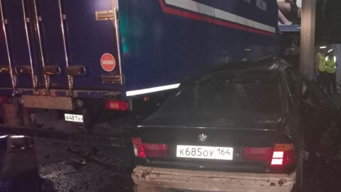 Водитель и пассажиры BMW погибли в ночном ДТП в Саратове