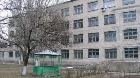 ВСУ выгнали пациентов из психиатрической больницы и устроили там склад