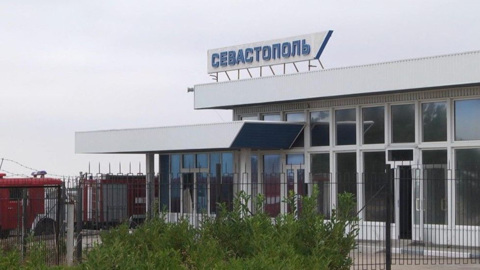 Системы ПВО отбили атаку беспилотника на аэропорт Севастополя