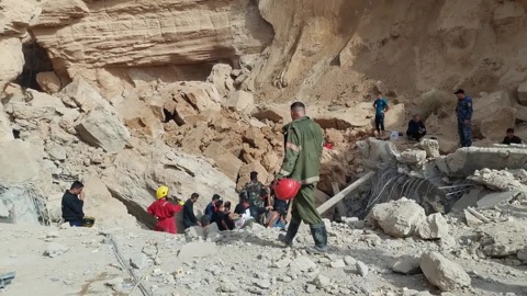 Оползень сошел на святыню шиитов в иракской Кербеле