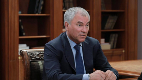 Володин назвал уезжающих из РФ предателями