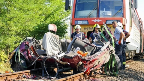 Семь человек погибли в ДТП с венгерским поездом