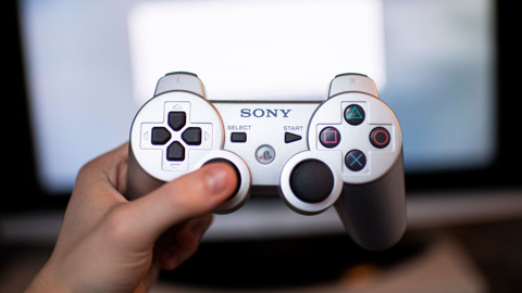 Российские геймеры подали в суд на Sony