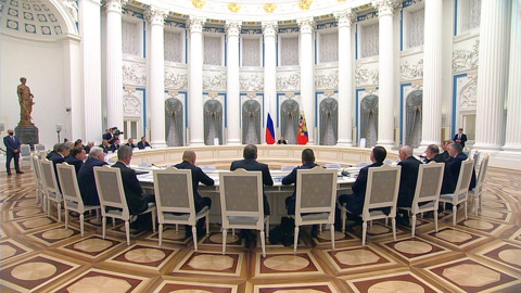 Путин: ОПК нужно обеспечить поставки средств поражения в войска
