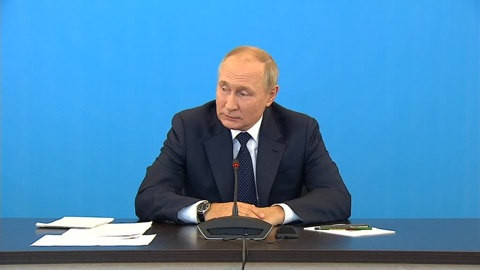 Владимир Путин прибыл в Великий Новгород