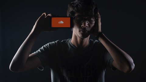 Музыкальную платформу SoundCloud заблокировали из-за фейков