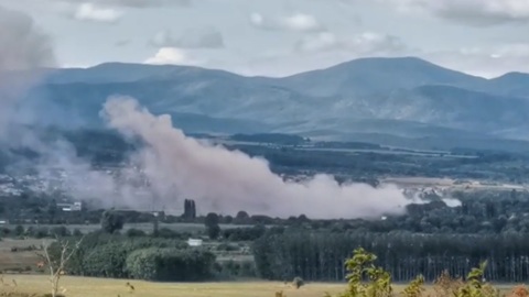 Число жертв взрывов на оружейном заводе выросло до трех