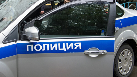 Пьяный водитель насмерть сбил девочку, ранил ее брата и пытался скрыться