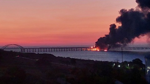 Правительство создало комиссию в связи с ЧП на Крымском мосту