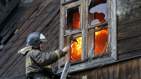 Двое детей погибли при пожаре в Красноярском крае