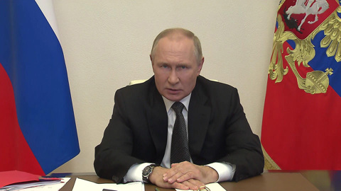 Нужна собранность от всех уровней власти, подчеркнул Путин