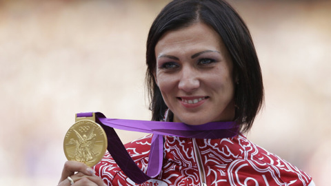 Россиянку-легкоатлетку лишили золота Олимпиады-2012