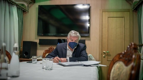 Штайнмайер попал в Киев с третьей попытки