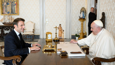 Песков прокомментировал предложение Макрона