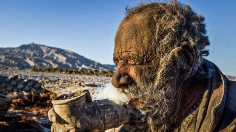 Самый грязный в мире человек умер после того, как его помыли