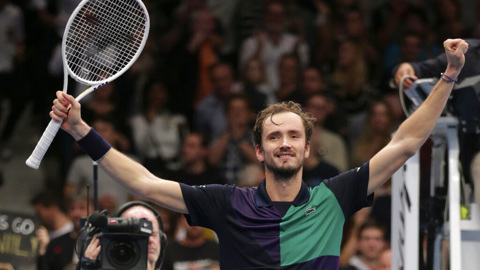 Медведев поднялся на третье место в рейтинге ATP
